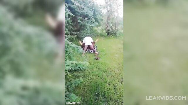 Mature indian wife caught cheating outdoor - 4 image