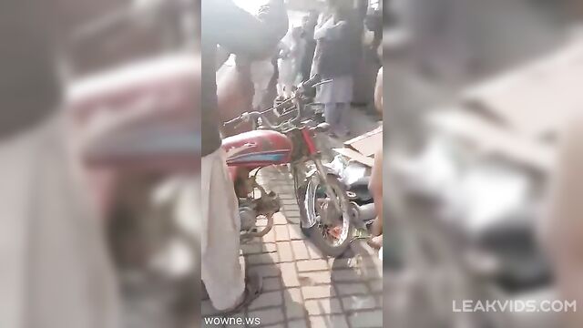 Mom & daughter stripped naked and getting beaten by men - 5 image