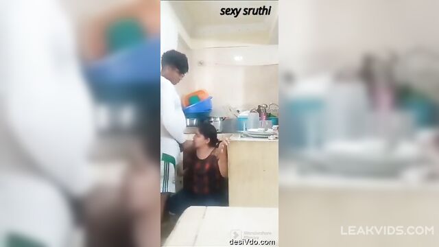 18 yo boy get a blowjob from his mom's sister real clip - 3 image