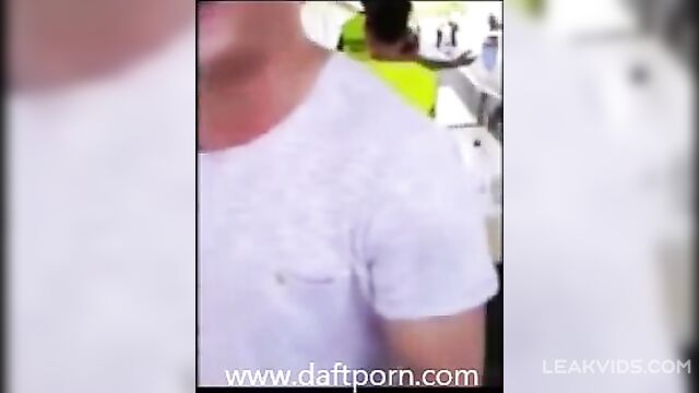 Female security guard surprised by the penis hidden in bag - 5 image