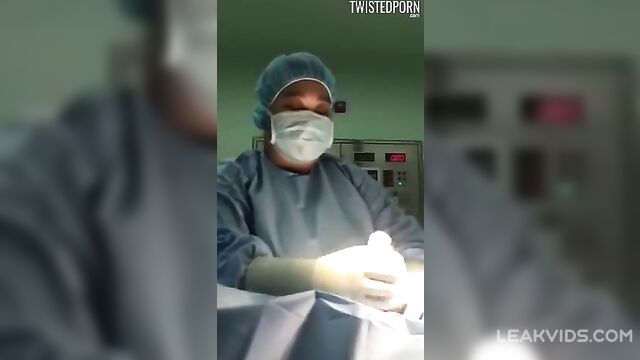 Surgeon gives a handjob to patient before the surgery video leaked - 5 image