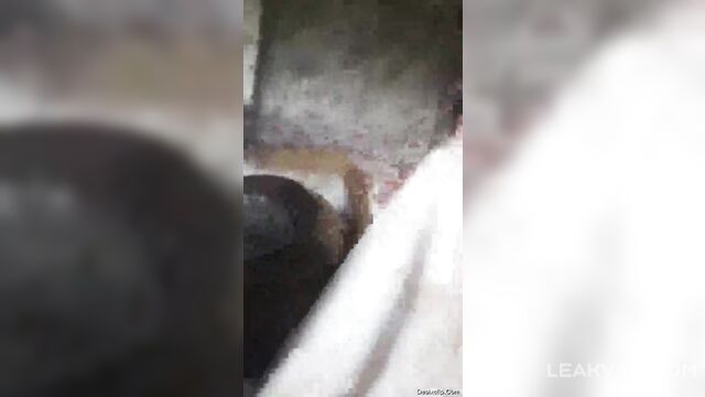 Amateur couple caught fucking outdoor - 5 image