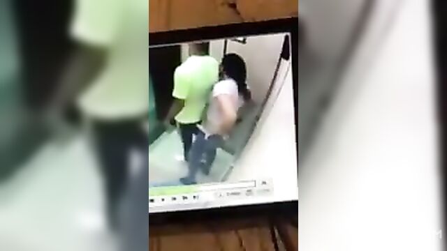 Fucking couple interrupt over and over in elevator leaked video - 1 image