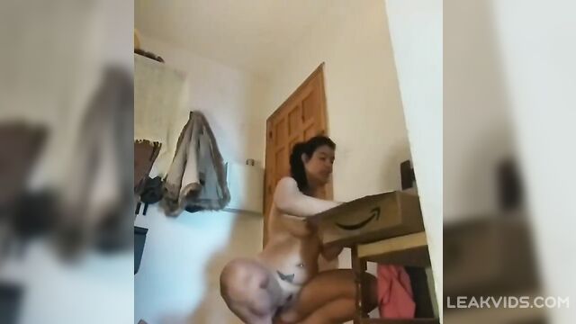 MIlf Purposely Dropped Towel Infront Of Delivery Boy - 5 image