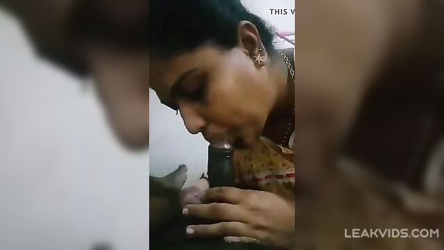 Real indian aunty giving blowjob to her nephew - 5 image