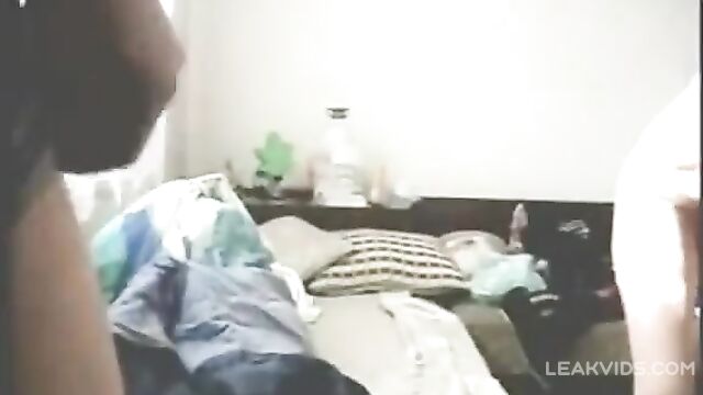 Father Convince His Little Daughter For Sex Leaked Video - 1 image