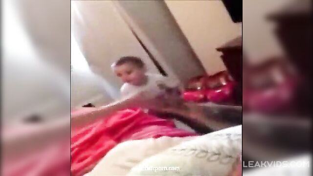 Little kid plays with mom's dildo - 4 image