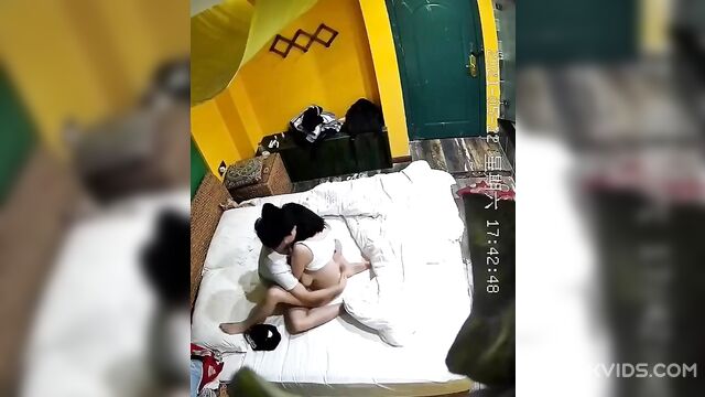 100% real asian MOM & SON Hidden camera leaked hotel sextape