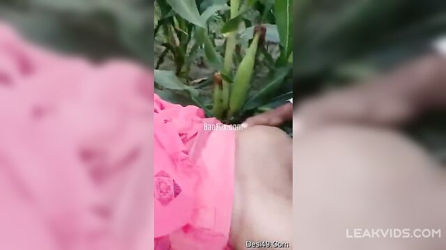 2 Young nephews fucking a mature indian aunty outside - 4 image