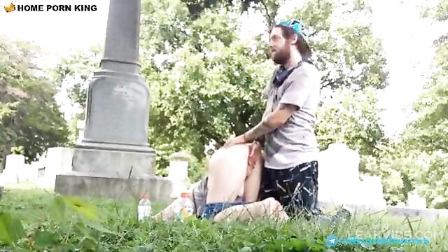 Amateur couple fucks in public park - 4 image