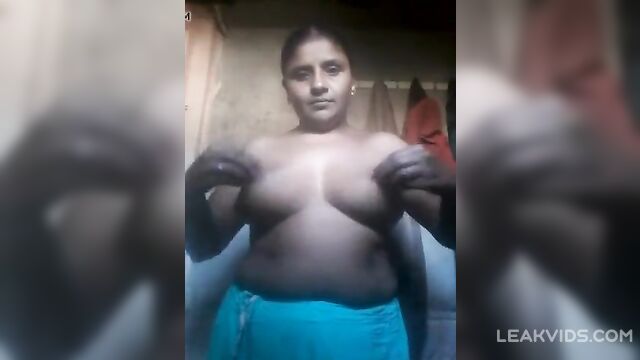 Chubby Aunty Record Nude Selfie Video Leaked