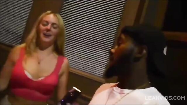 Street whore really wanna have them all for the night - 5 image