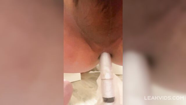 Hot Gay Teen tries Anal with hairbrush first time - 4 image