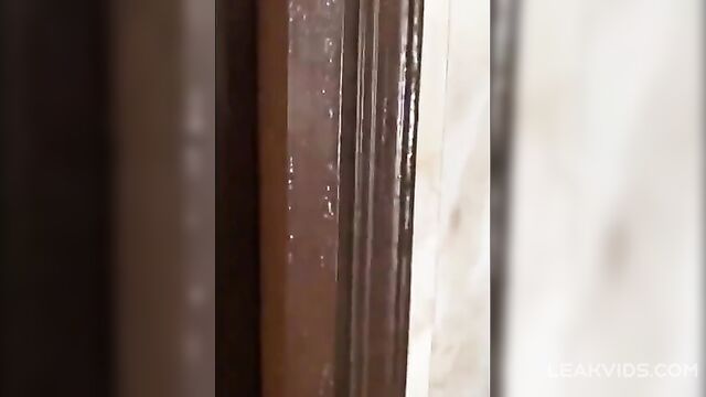 Wife catch her sister with her lovely hubby - 1 image