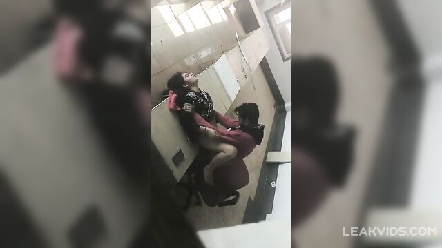 Real Indian teacher fucks his student in class. - 5 image