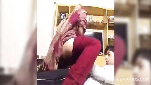 Brother fucked his own sister in Pakistan - 1 image