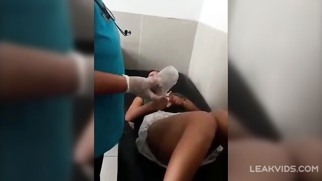 Hooker pleads guilty for trying to smuggle cocaine in her vagina - 4 image