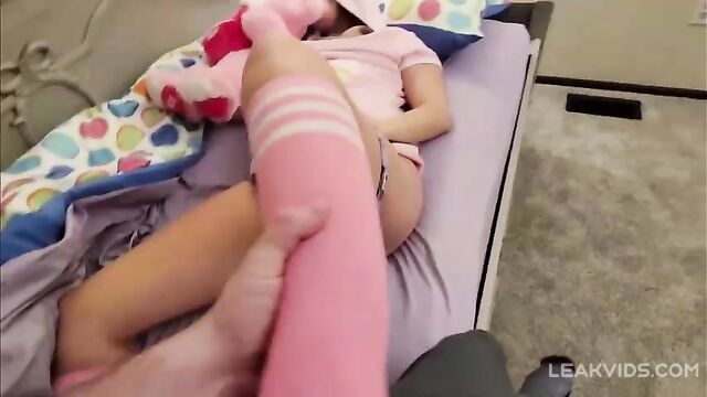 Father fingering daughter asshole while she sleeps - 5 image