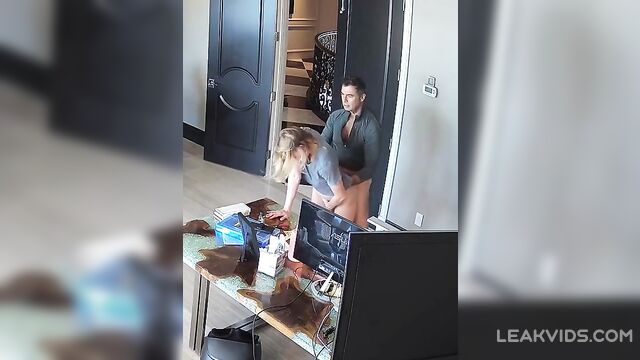 Father fucks his blonde daughter on hidden camera - 5 image