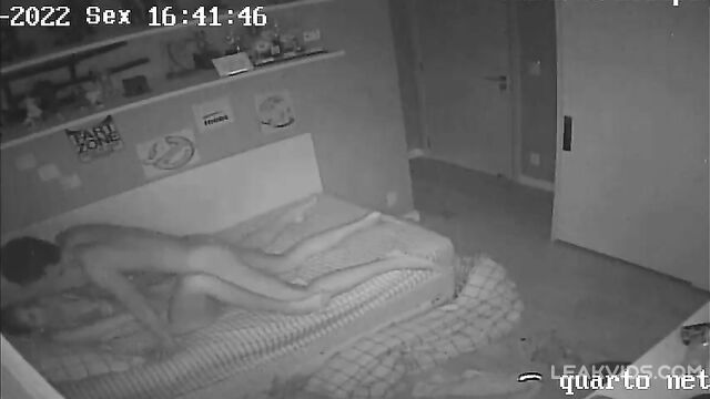 Missionary love with mature mom and daughter on IP camera