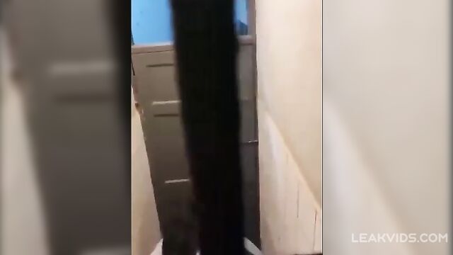 Ugandan influencer Christine Nampira gets fucked in the restroom - 2 image