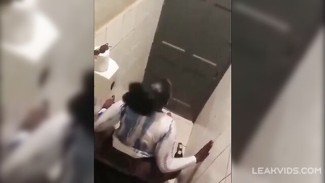 Ugandan influencer Christine Nampira gets fucked in the restroom - 3 image