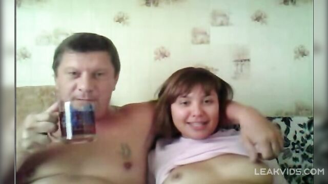 Real Father And Daughter Handjob on Webcam