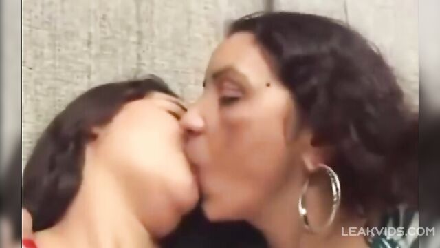 Chubby Latina mom and daughter are kissing on camera - 3 image