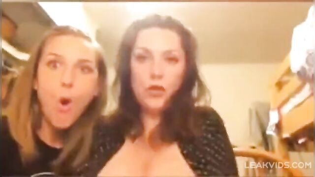 Real mom shows her boobs in front of her daughter