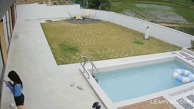 Korean Teenage Brother And Sister Groping The Pool On Hidden Camera - 5 image