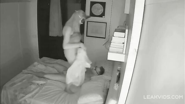 European Mature Sister In Lingerie Fucking Her Real Brother On Hidden Camera - 2 image