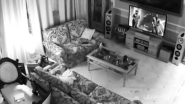 American Father Fucks Three Young Daughters On Hidden Camera - 4 image