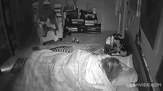 American Grandfather Fucks Cute Granddaughter on IP camera - 3 image