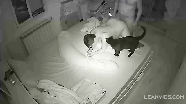 Pregnant Porn Showing Hidden Cam Footage Of Real Sister And Her Brother - 2 image