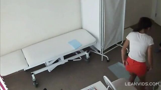 Hot Girl Gets Spied During A Chiro Examination - 1 image