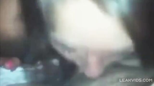 White whore knows she can deepthroat well - 2 image