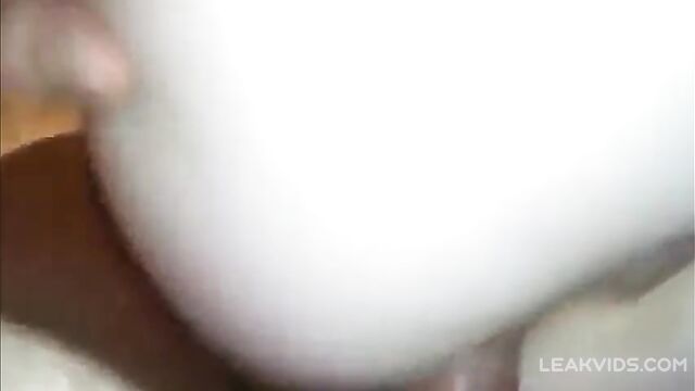 Mom is getting fucked in the ass and she seems to be on the verge of ing because of the pain - 5 image